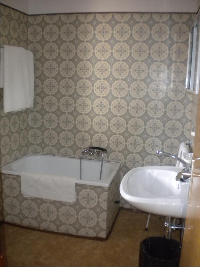 Hotel Roen Ruffre-Mendola Экстерьер фото